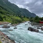Nyrenovert Med 3 Soverom I Sentrum *