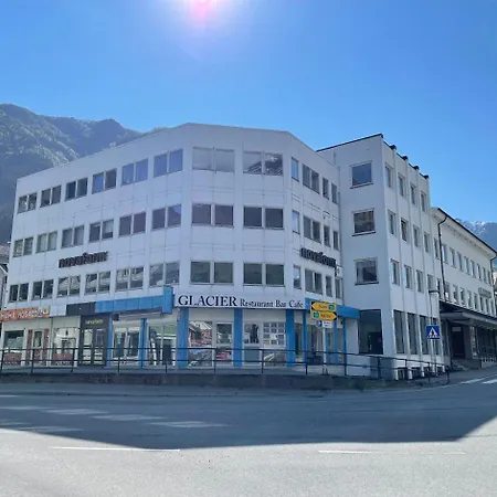 Nyrenovert Med 3 Soverom I Sentrum Apartamento *