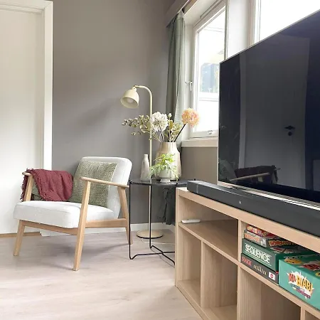 Nyrenovert Med 3 Soverom I Sentrum Apartamento Odda