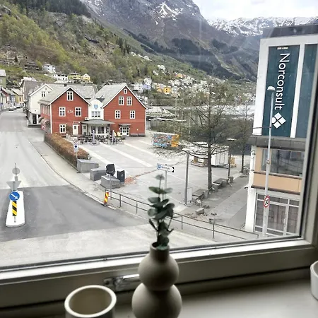 Nyrenovert Med 3 Soverom I Sentrum Apartment