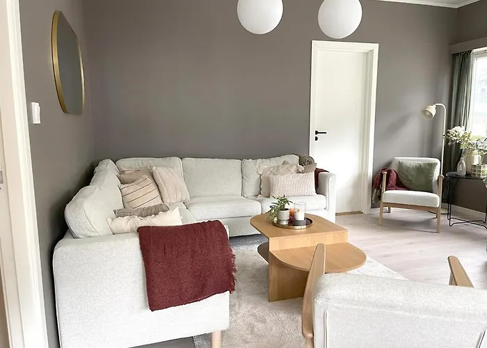 Nyrenovert Med 3 Soverom I Sentrum