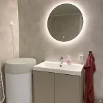 Apartment Nyrenovert Med 3 Soverom I Sentrum